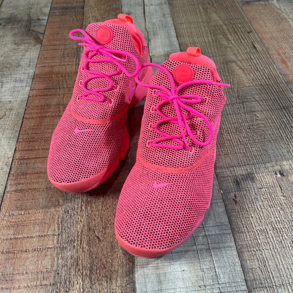 Nike Air Presto Fly SE Womens 9 Hot Punch Pink Blast Running Shoes 910570-604